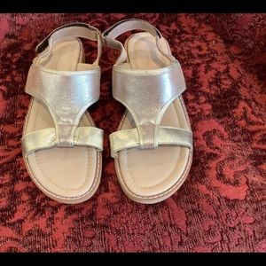 Elefantito size 6 sandals girls